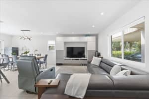 6140 Sw 62nd St, South Miami