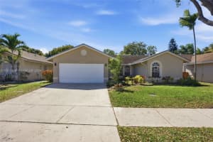 3810 Nw 58th St, Coconut Creek