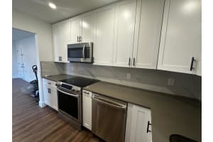 770 Ne 128th St 303, North Miami