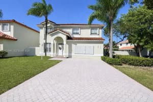 10628 Nw 54th St, Doral 10628 Nw 54th St, Doral