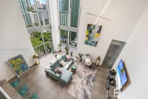 1060 Brickell Ave 1003, Miami