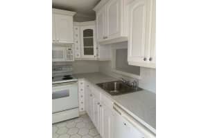 5003 Nw 35th St 405, Lauderdale Lakes