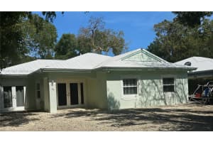 42 Transylvania Ave 42, Key Largo