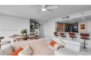 7601 E Treasure Dr 1011, North Bay Village