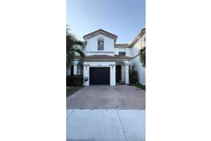 7876 Nw 109th Path, Doral