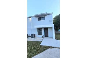 535 Nw 19th St 369, Miami