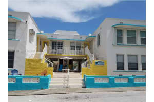 309 Crocus Ter 10, Hollywood