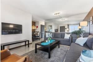 7904 West Dr 502, North Bay Village