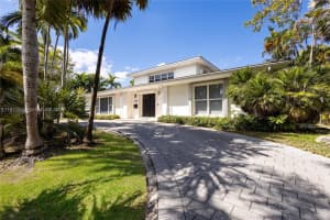 4570 Sabal Palm Rd, Miami