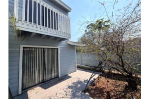 1818 Racquet Ct, North Lauderdale