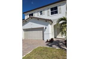 2741 Se 24th Court, Homestead