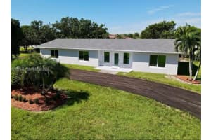 27501 Sw 162nd Ct, Homestead