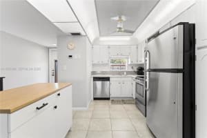 9523 S Hollybrook Lake Dr 21-307, Pembroke Pines 9523 S Hollybrook Lake Dr 21-307, Pembroke Pines