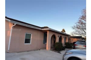 11055 Nw 27th Pl, Sunrise