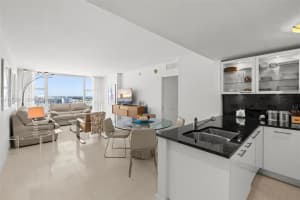 6801 Collins Ave 1401, Miami Beach 6801 Collins Ave 1401, Miami Beach