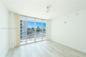 79 Sw 12th St 1105-s, Miami