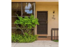 800 Ne 199th St 105d, Miami