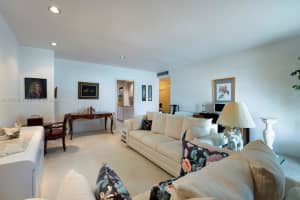 1408 Brickell Bay Dr 414, Miami