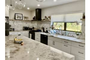 9901 Sw 79th Ave, Miami