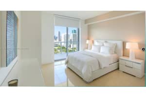 1111 Sw 1st Ave 2016-n, Miami