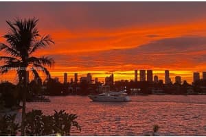 1 Century Ln 310, Miami Beach