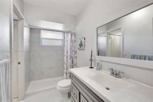 5002 Nw 35th St 306, Lauderdale Lakes