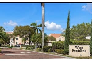 10229 Nw 9th St Cir 213-2, Miami