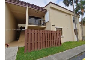 690 W Park Dr 2-204, Miami