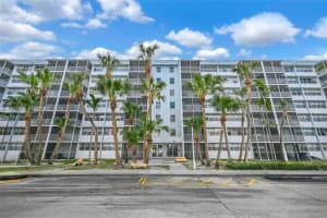 700 Nw 214th Street 321, Miami Gardens 700 Nw 214th Street 321, Miami Gardens
