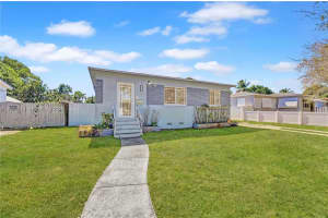 2462 Washington St, Hollywood