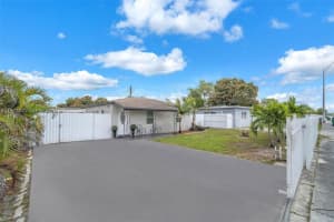 2521 Nw 151st St, Miami Gardens