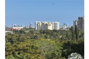 2000 Towerside Ter 1905, Miami