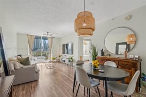 275 Ne 18th St 703, Miami