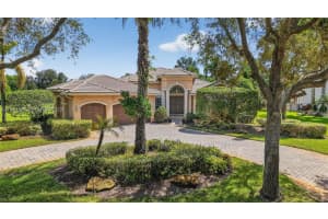 3792 Churchill Downs Dr, Davie