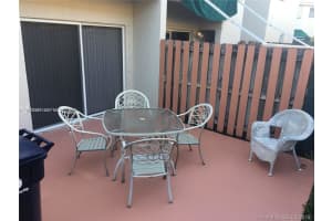 8336 Nw 10th St 8h, Miami