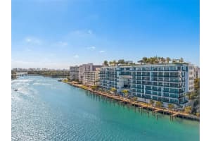 9221 E Bay Harbor Dr 307, Bay Harbor Islands