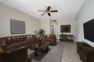 6655 W Broward Boulevard 309, Plantation 6655 W Broward Boulevard 309, Plantation