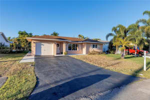 9417 Nw 72nd St, Tamarac 9417 Nw 72nd St, Tamarac