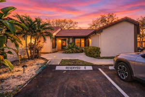 15270 Sw 45th Ter F-61, Miami