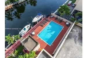 2903 N Miami Beach Blvd 806, North Miami Beach