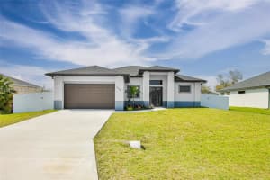 18 Ne 11th Ln, Cape Coral