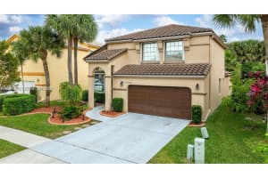 15522 Nw 12th Ct, Pembroke Pines