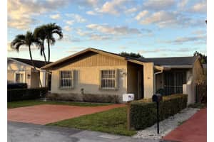 10611 Sw 23rd Ter, Miami