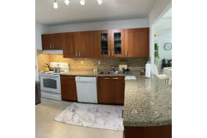 1150 Ne 191st St 34, Miami