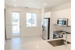 6410 Nw 102nd Path 101, Doral