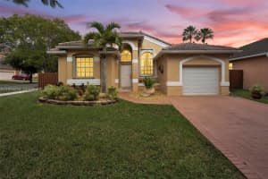 9437 Sw 183rd Ter, Palmetto Bay