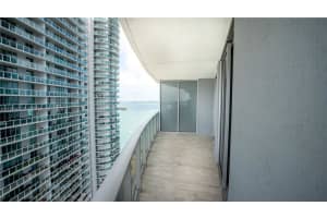 488 Ne 18th St 2403, Miami