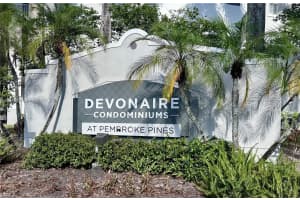 11185 Sw 6th St 303, Pembroke Pines