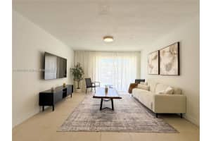 1631 Ne 114th St 106, Miami