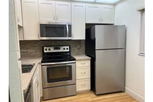 9311 Orange Grove Dr 110, Davie